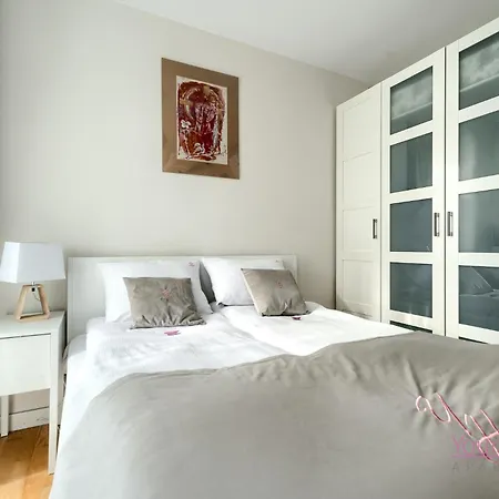 Your Holidays Golden Tulip Apartment *