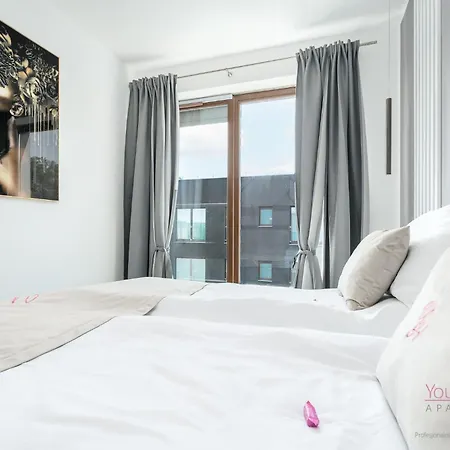 Your Holidays Golden Tulip C52 Appartement *